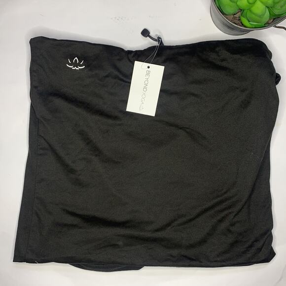 BEYOND YOGA Black Pocket Infinity Scarf Wrap New with Tag W-114 - Picture 4 of 7